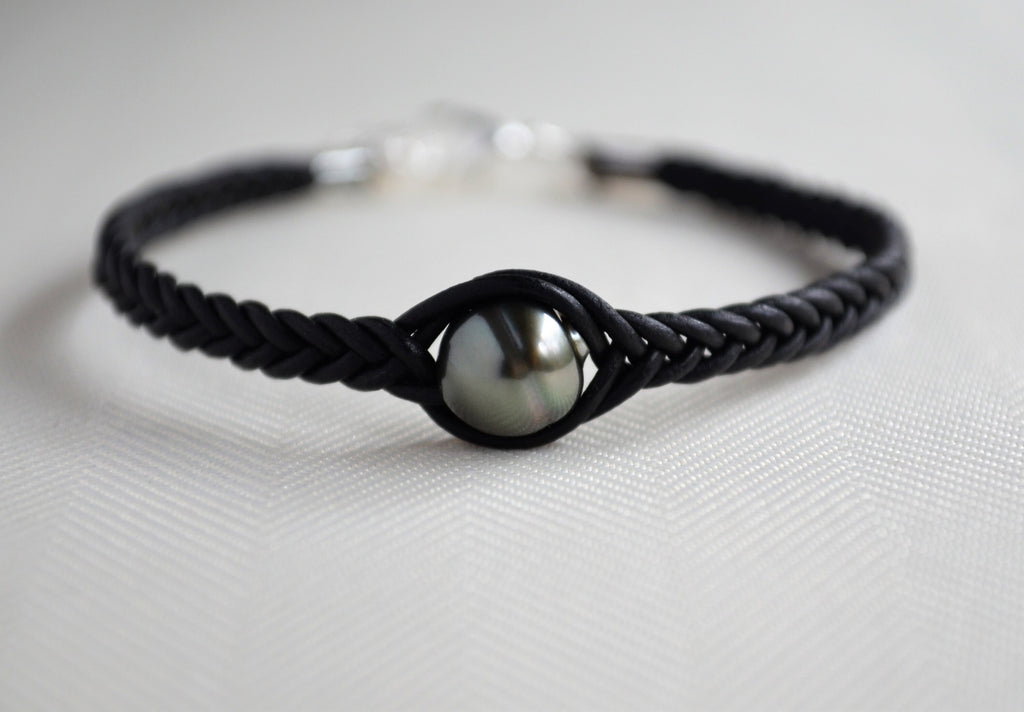Tahitian Pearl Braided Leather Bracelet: Elegant Unisex Jewelry