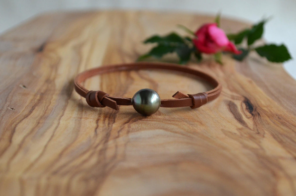 Adjustable Tahitian Pearl Bracelet: Australian Brown Leather Jewelry