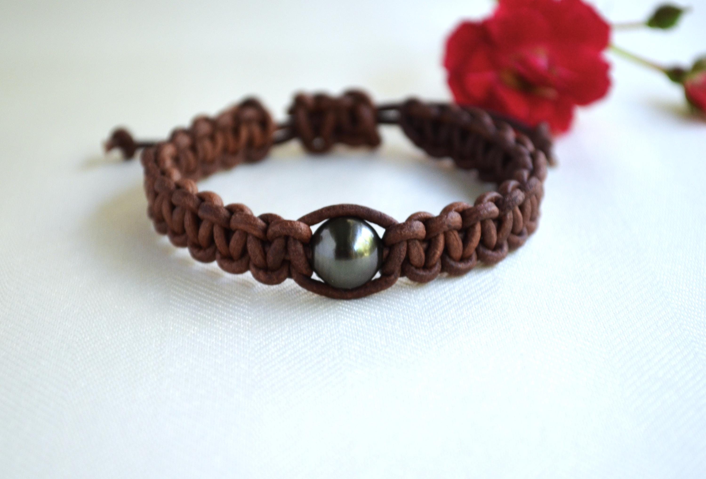 Adjustable Tahitian Black Pearl Bracelet: Brown Leather Bohemian Jewelry