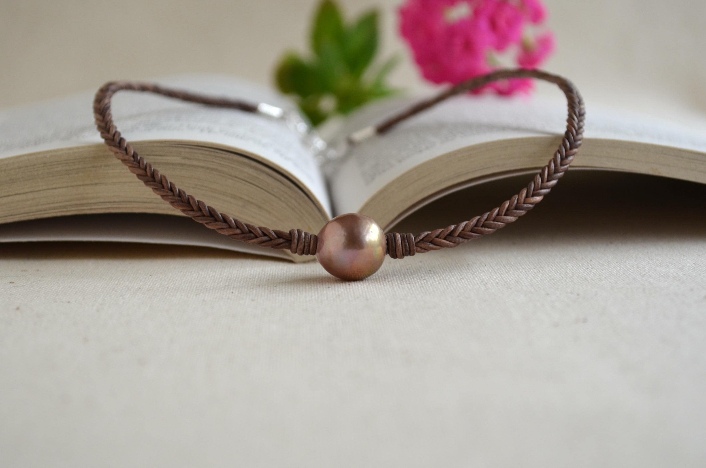 15mm Pink Edison Pearl Necklace, Braided Leather Choker, Mauve Lavender Pearl Jewelry