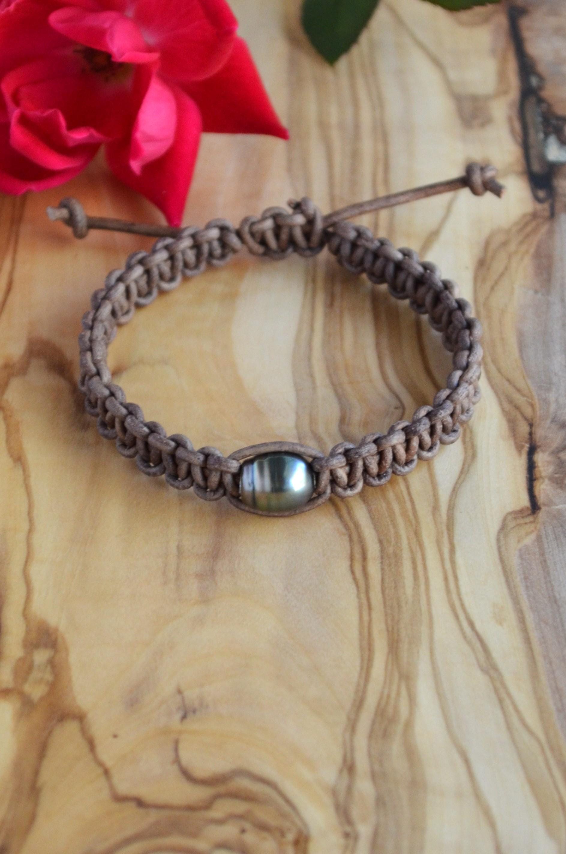 Handwoven Tahitian Pearl Bracelet: Macrame Grey-Brown Leather, Boho Jewelry