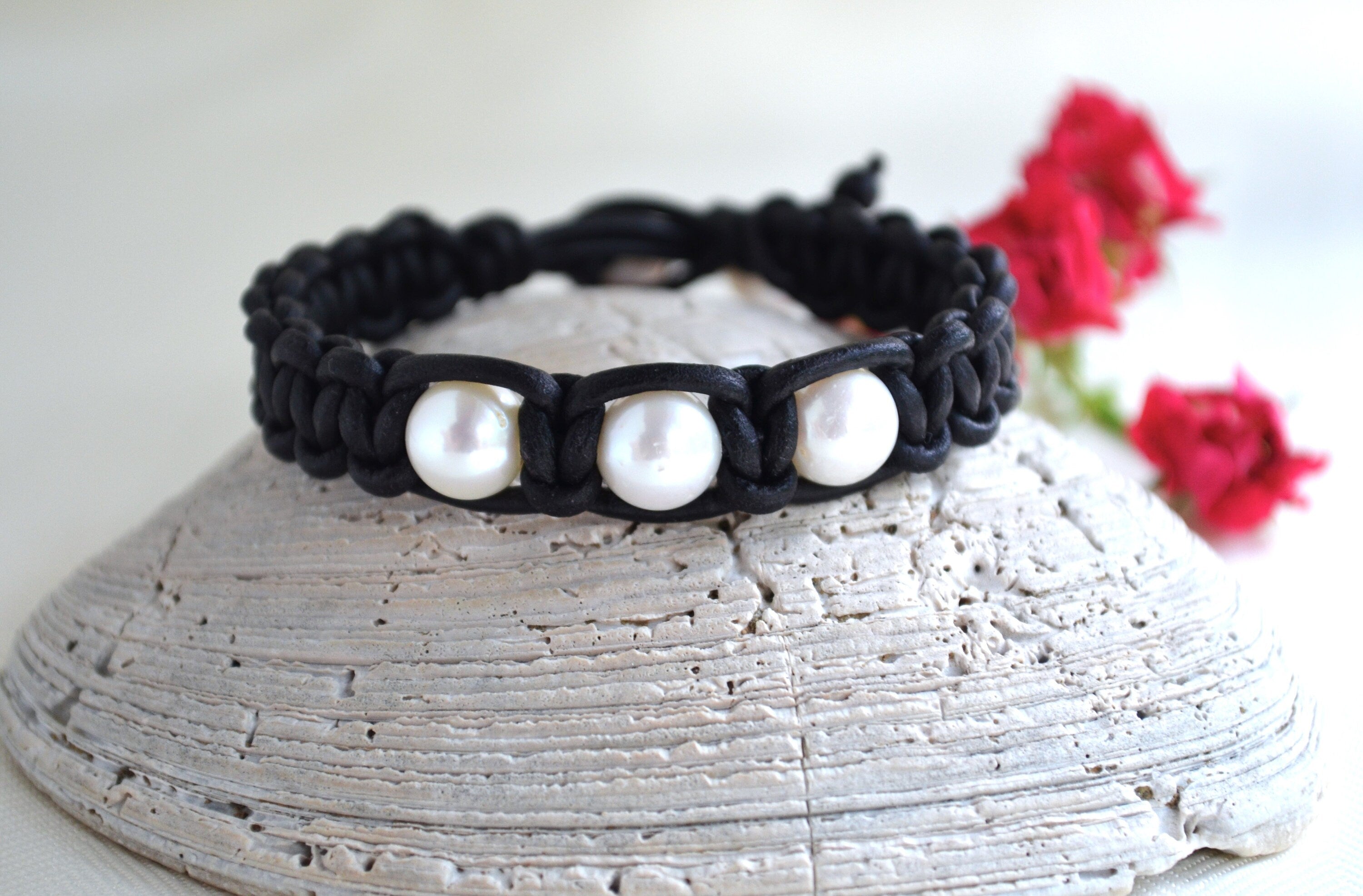 Freshwater Pearl Leather Bracelet: Three White Pearls, Bohemian Jewelry