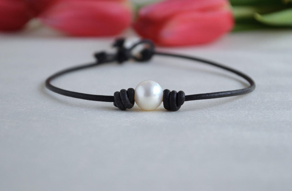 Freshwater Pearl Leather Anklet: Minimalist Boho Ankle Bracelet