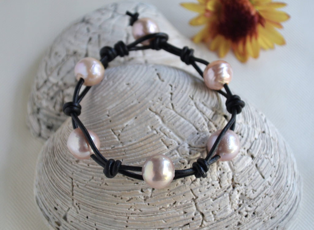 Boho Edison Pearl Bracelet: Leather & Freshwater Pearls