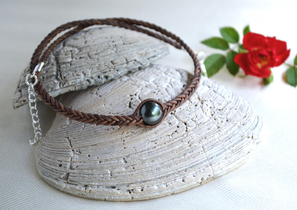 Tahitian Pearl Choker: Braided Leather Necklace, Elegant Handmade Jewelry