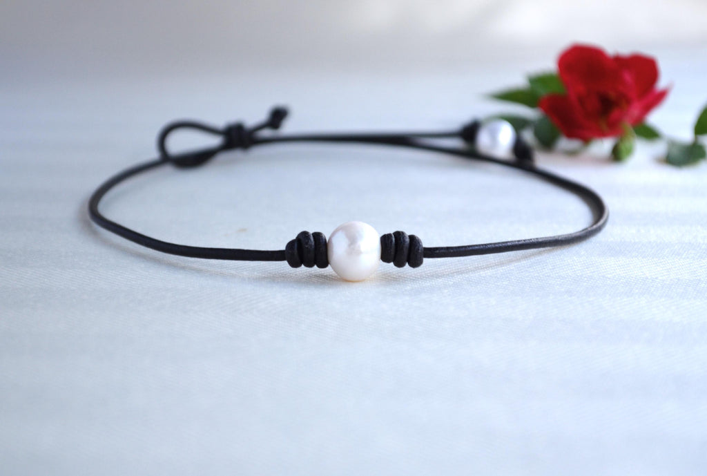 Handmade Pearl Leather Choker: Boho Beach Necklace