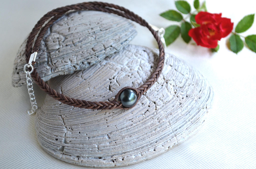 Tahitian Pearl Choker: Braided Leather Necklace, Elegant Handmade Jewelry