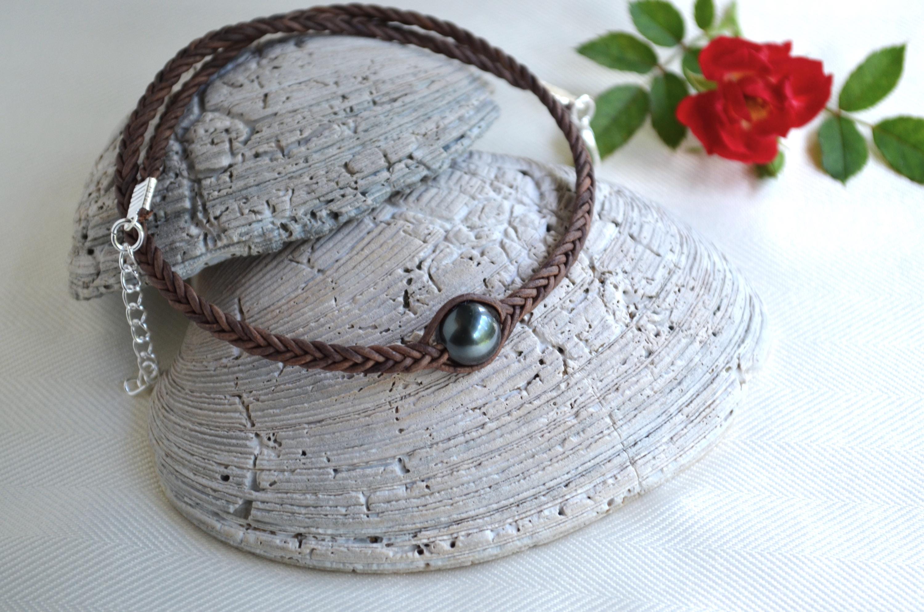 Tahitian Pearl Choker: Braided Leather Necklace, Elegant Handmade Jewelry