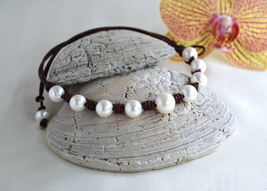 Knotted Pearl Leather Necklace: Boho Freshwater Pearl Jewelry Gift for Her