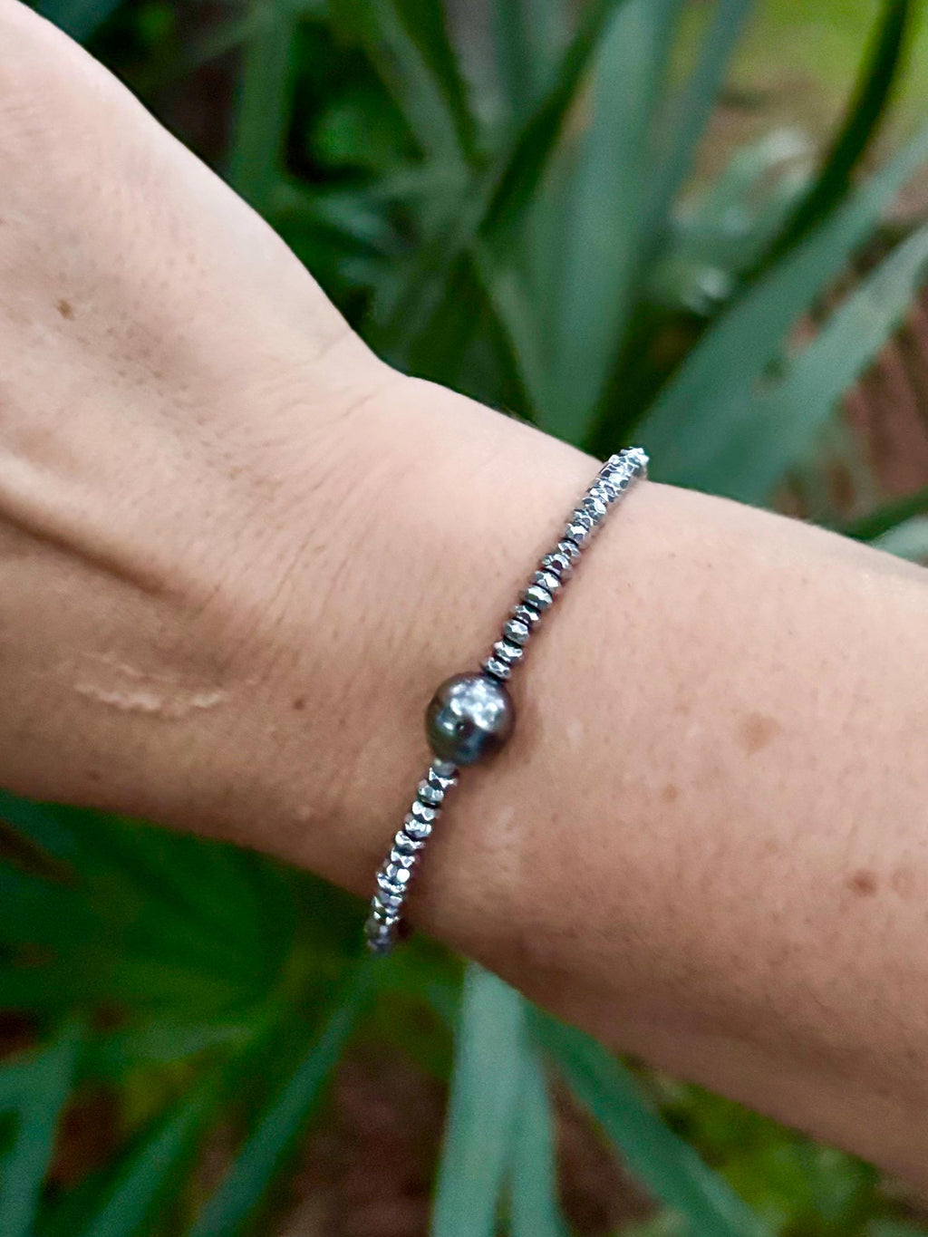 Tahitian Pearl Bracelet: Silver Hematite Beads, Cultured Saltwater Pearls