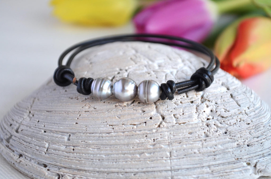 Tahitian Pearl Bracelet: Three Silver Pearls on Black Leather, Adjustable