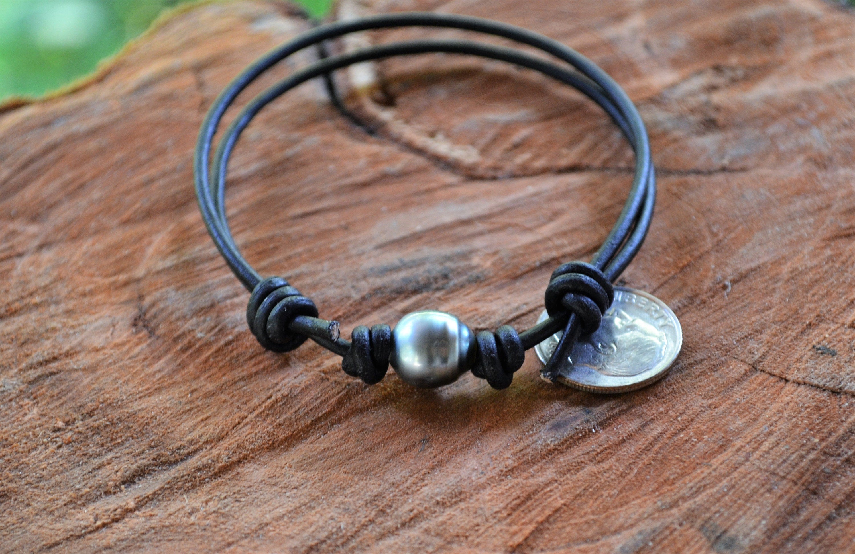 Tahitian Pearl Bracelet: Adjustable Leather, Unisex Jewelry