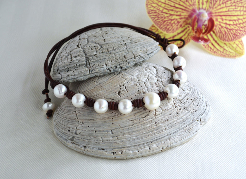 Knotted Pearl Leather Necklace: Boho Freshwater Pearl Jewelry Gift for Her