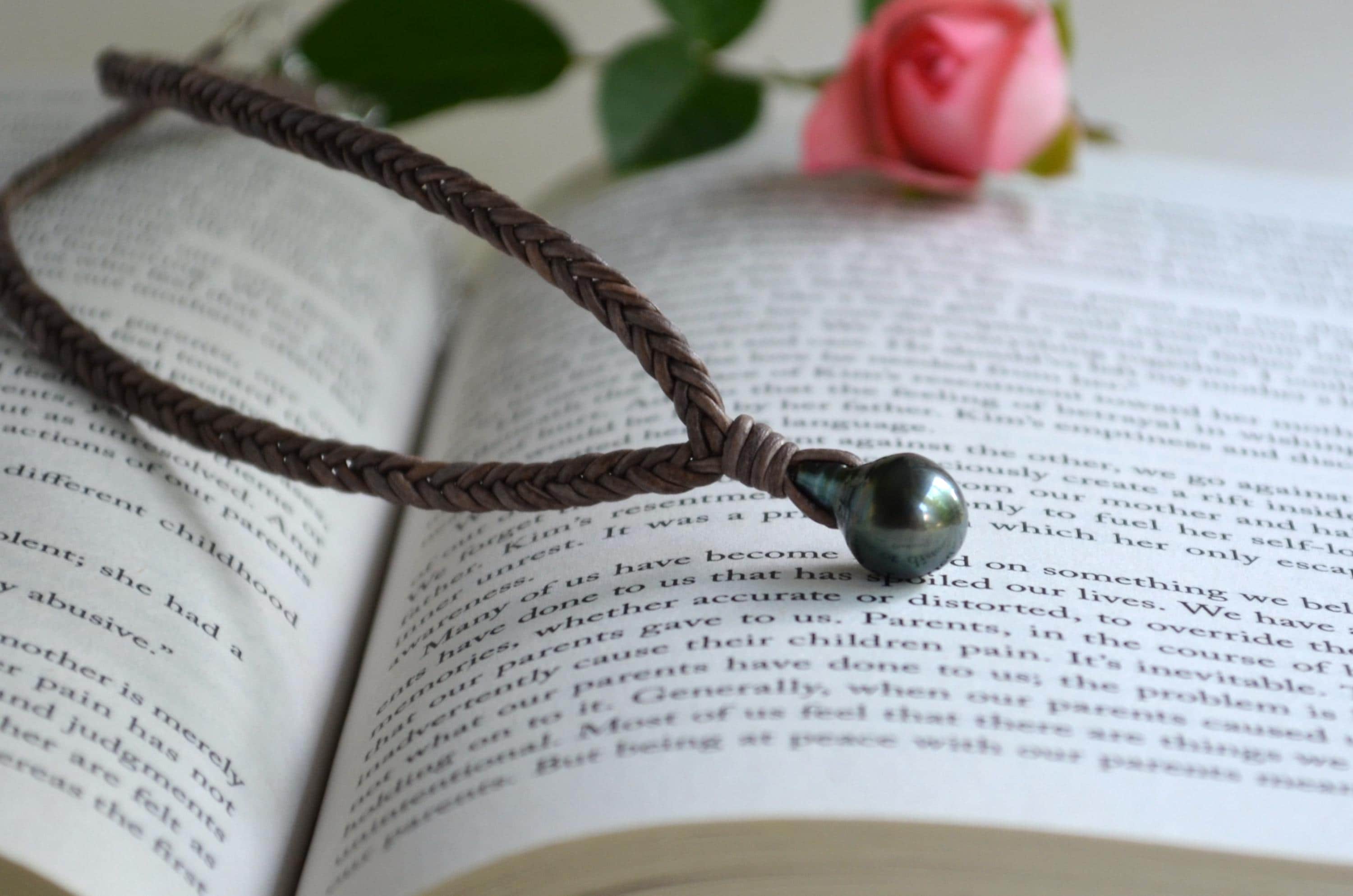 Tahitian Pearl Necklace: Handmade Braided Leather Jewelry